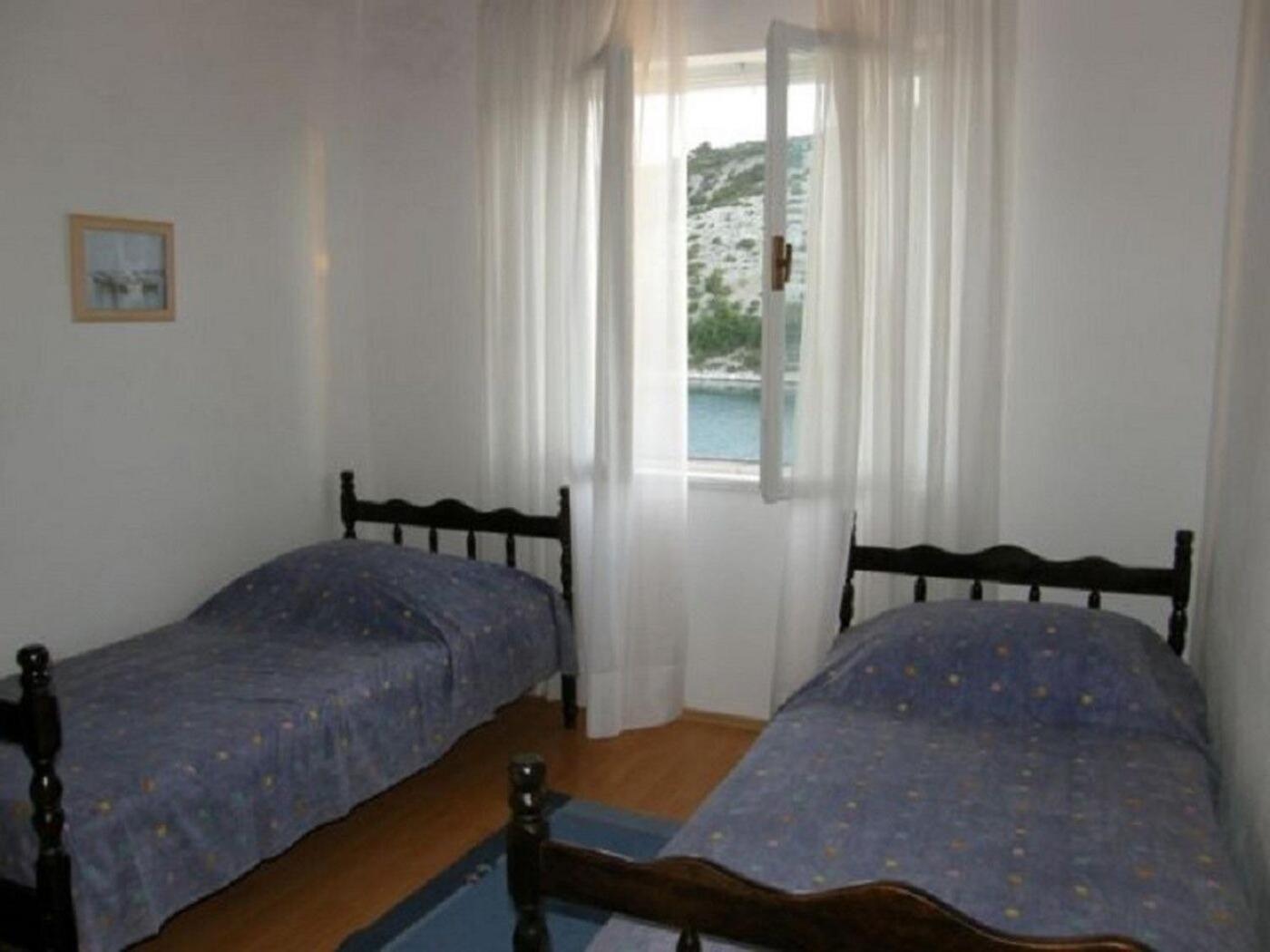 Apartments Ljubi Vinišće Exterior foto